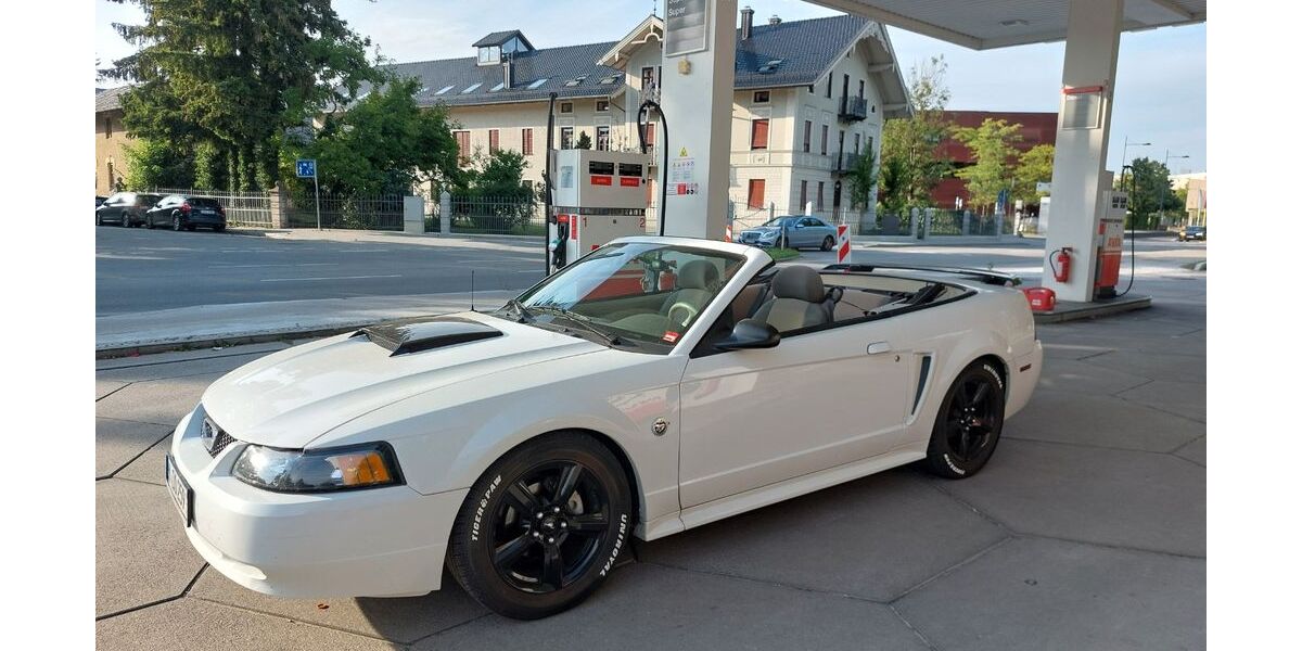 Ford Mustang 76.000 km 8.950 &euro; Unterföhring 85774