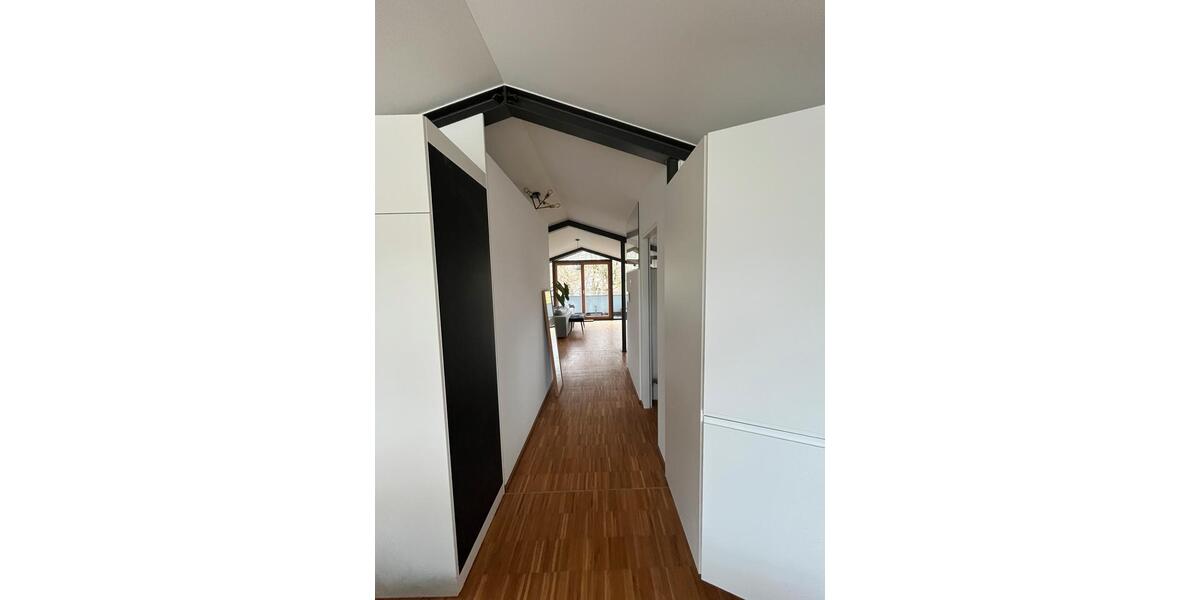 Schöne, helle Loftwohnung mit zwei Balkonen – 65 m² im 2. OG zimmer