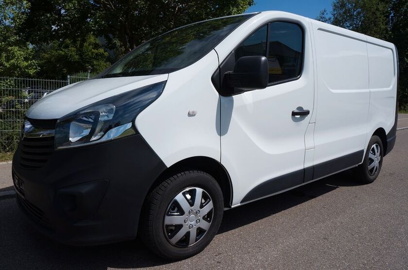 Opel Vivaro 63.000 km 12.999 € Vierkirchen bei München 85256