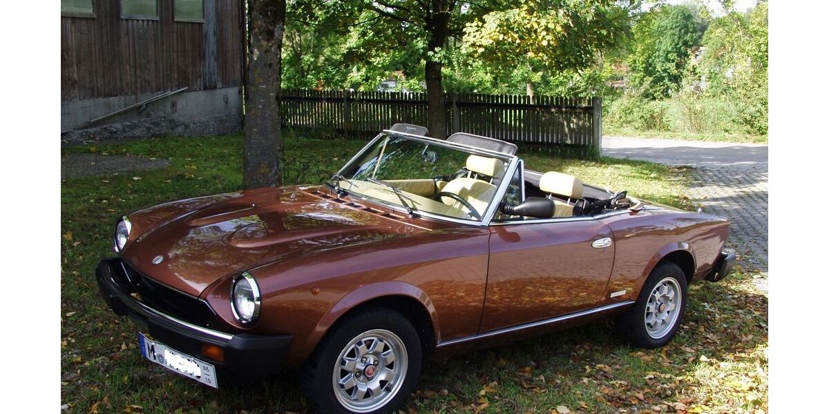 Fiat 124 Spider 95.000 km 14.900 &euro; Taufkirchen 82024