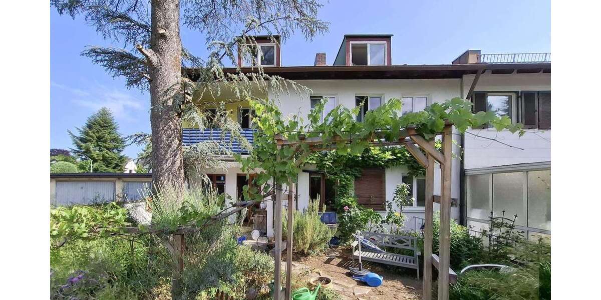 Haus zum Kaufen in München 795.000 € 102.26 m² 7 zimmer