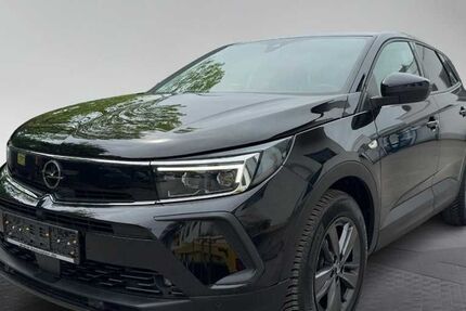 Opel Grandland (X) 51.022 km 20.490 &euro; München 81249