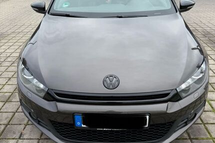 VW Scirocco 91.000 km 13.700 € München 80689