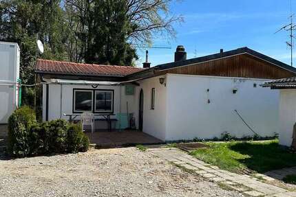 Haus Höhenkirchen - 8 Zimmer, 200 m&sup2;, 2.500&euro; | Angebot:24727841