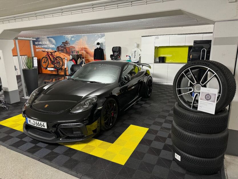 Porsche Cayman 18.500 km 109.000 € Faistenhaar 85649