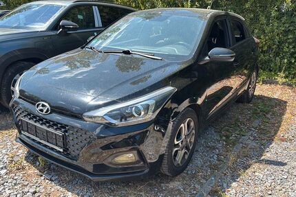 Hyundai i20 96.000 km 8.700 &euro; München 81243