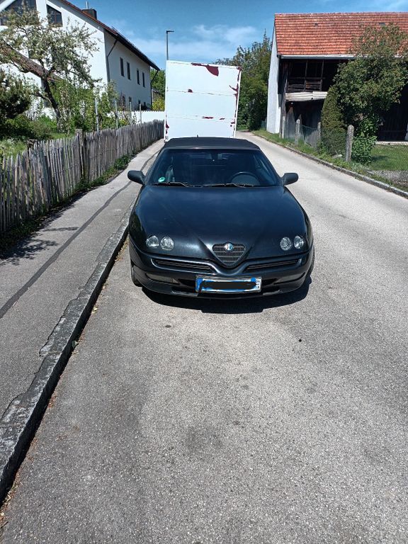 Alfa Romeo Spider 167.000 km 6.500 € Hebertshausen 85241