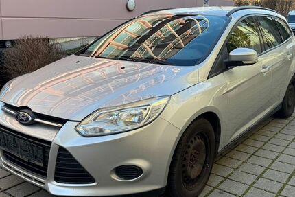 Ford Focus 220.000 km 1.990 &euro; Moosinning 85452