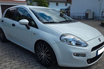Fiat Punto 151.000 km 2.490 &euro; Garching 85748