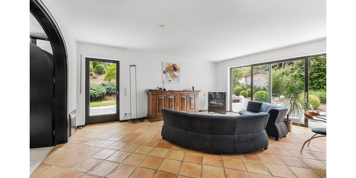 ***Ein Haus für Generationen – großzügiges Anwesen auf ca. 851 m²*** - Mehrfamilienhaus, Wohnhaus Otterfing | Angebot:27016904