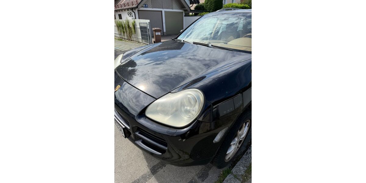 Porsche Cayenne 226.000 km 5.500 &euro; München 81825