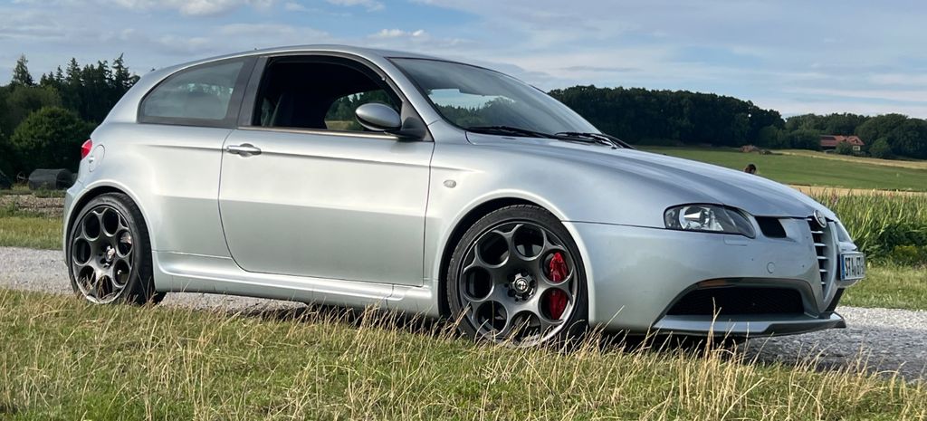 Alfa Romeo 147 24.900 km 39.000 &euro; Pöcking 82343