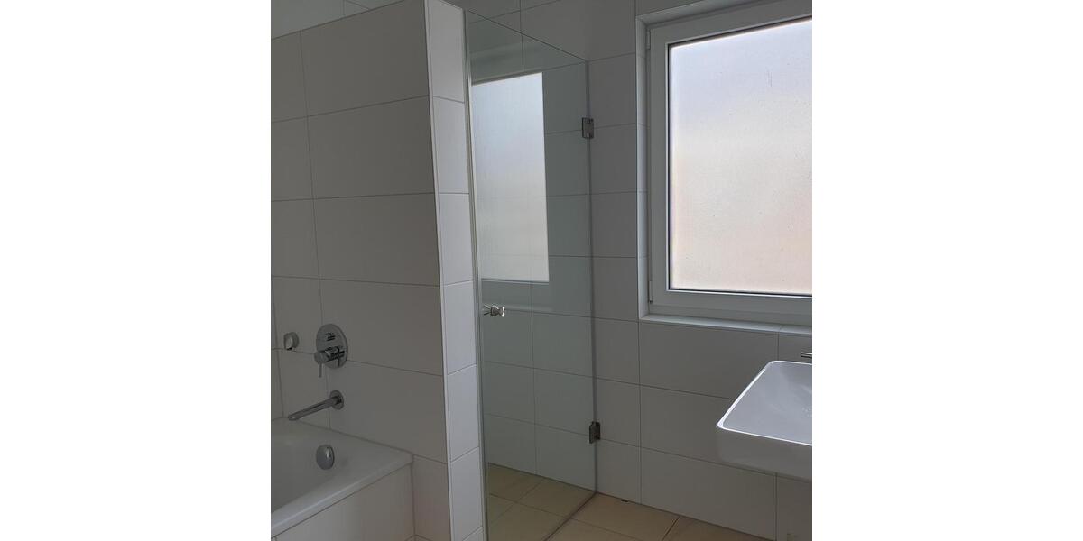 Terrassenwohnung Zorneding - 3 Zimmer, 81 m&sup2;, 1.660&euro; | Angebot:25427908