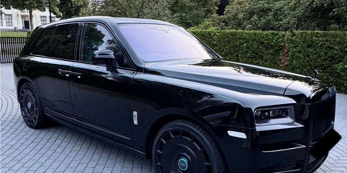 Rolls Royce Cullinan 18.800 km 425.000 &euro; München 81827