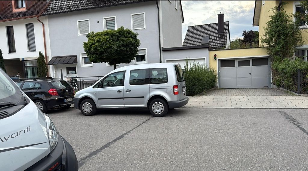 VW Caddy 181.000 km 4.200 &euro; Pasing 81241