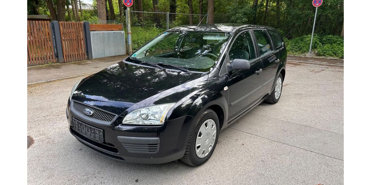 Ford Focus 129.000 km 2.700 &euro; München 81929