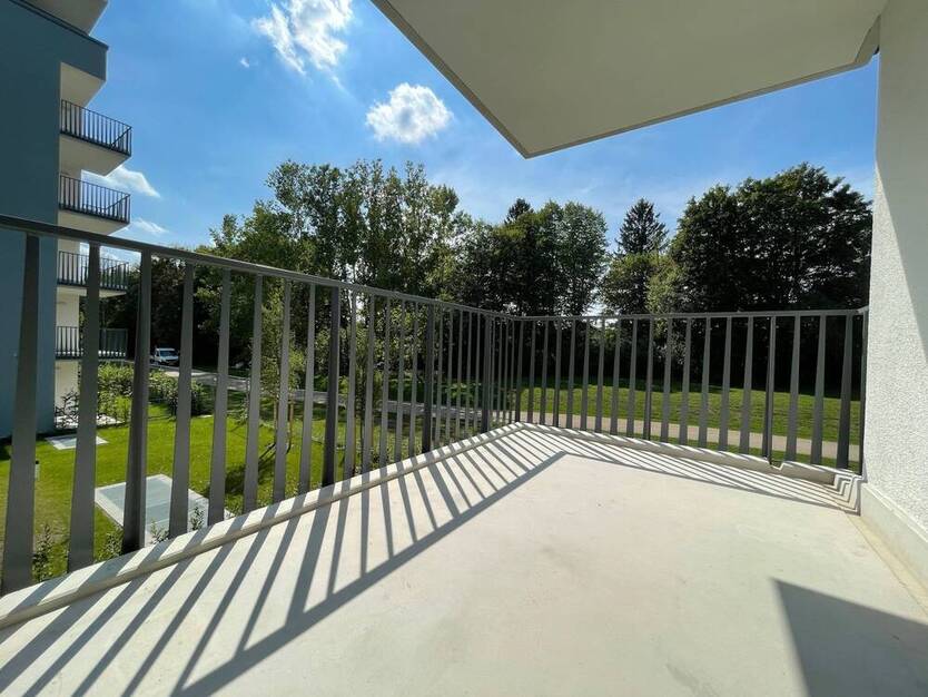 Wohnen im neuen Paosopark: Hochwertige, top ausgestattete, helle und ruhige 3-Zi-Wohnung mit Fliesen und EBK