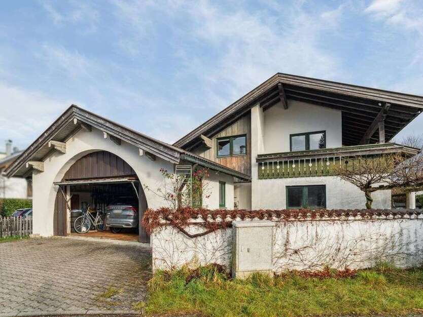 Haus zum Kaufen in Holzkirchen 1.350.000 € 285.14 m²