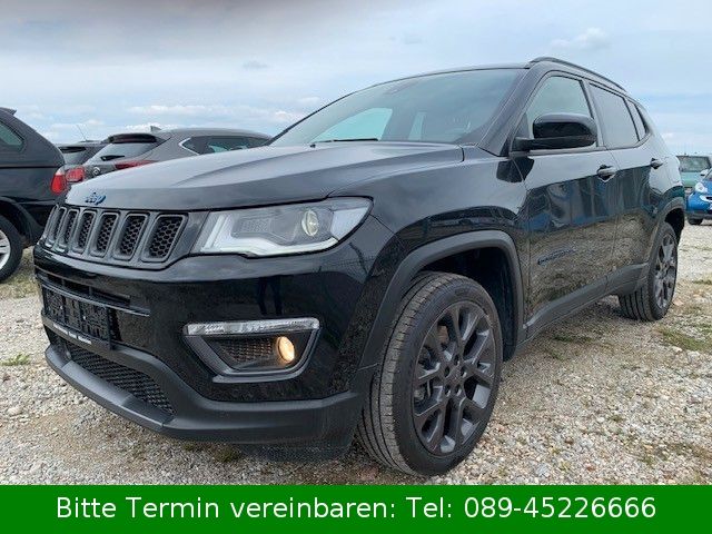 Jeep Compass 25.760 km 24.390 &euro; München 81827