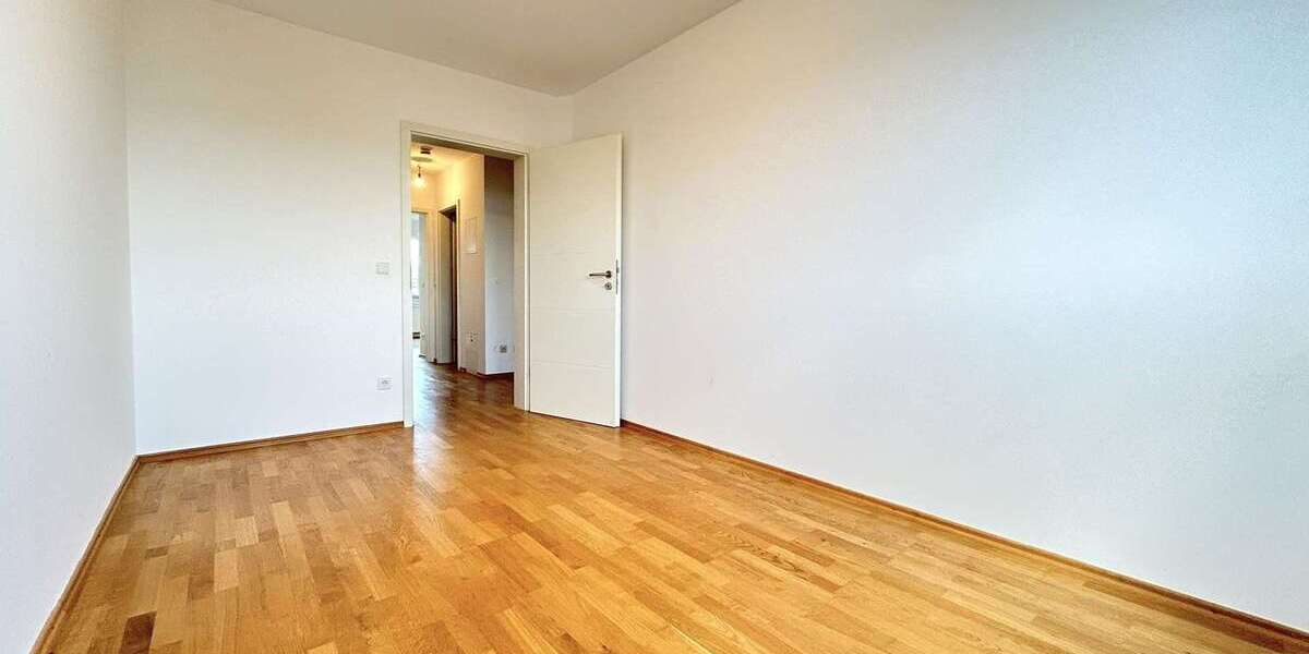 Freie Dachterrassen-Traum-Wohnung in Bogenhausen (Erbpacht) - Dachgeschoßwohnung München Bogenhausen | Angebot:27122731