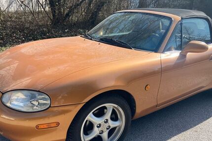 Mazda MX-5 63.000 km 9.900 &euro; München 80802