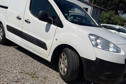 Peugeot Partner 156.932 km 3.850 &euro; Puchheim 82178