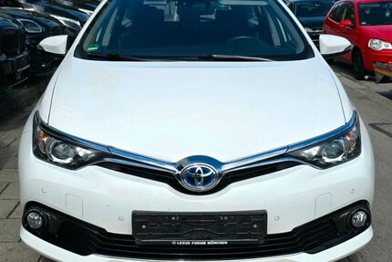 Toyota Auris 96.000 km 14.900 &euro; München 81673