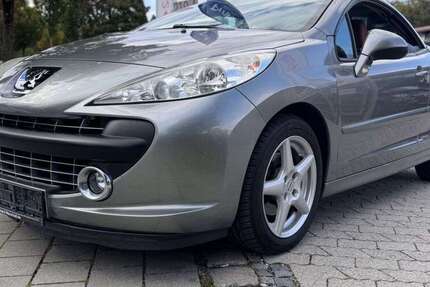 Peugeot 207 153.200 km 2.999 &euro; München 81825