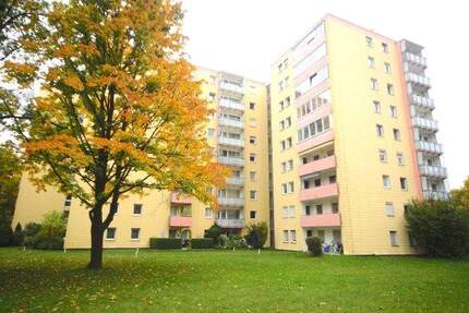 Bezugsfreie, lichtdurchflutete 2-Zimmer-Wohnung in ruhiger und begehrter Lage nahe Olympiaeinkaufszentrum! 2 zimmer