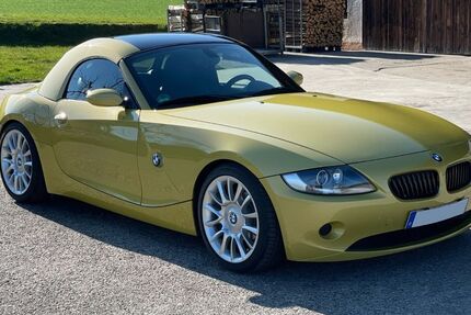 BMW Z4 110.900 km 14.999 € München 81673
