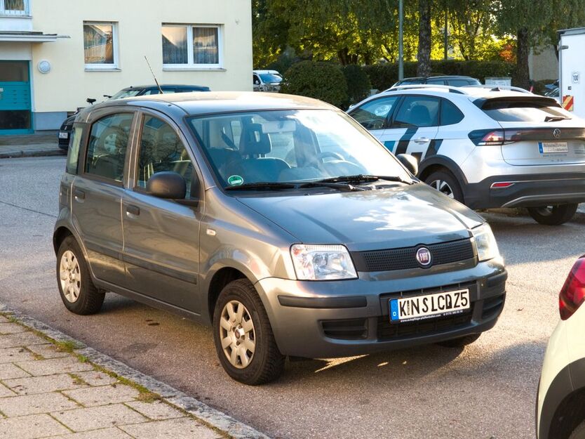 Fiat Panda 87.031 km 4.300 € München 81477