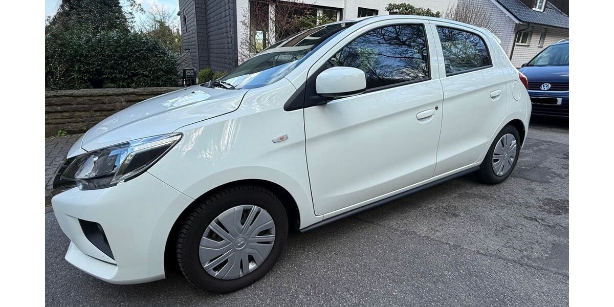Mitsubishi Space Star 15.000 km 11.000 &euro; München 81369
