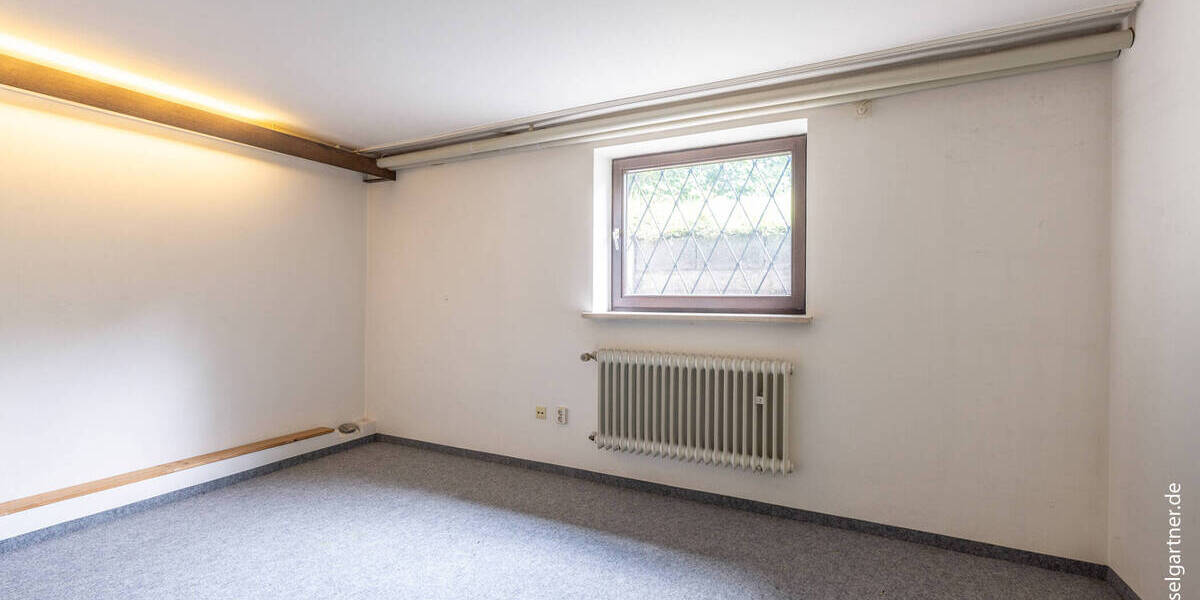 Einfamilienhaus Eichenau - 8 Zimmer, 199 m&sup2;, 1.390.000&euro; | Angebot:25728774