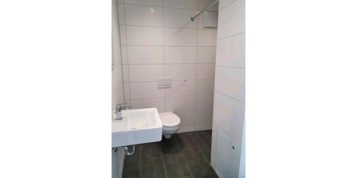 Dachgeschoßwohnung Oberschleißheim - 1 Zimmer, 16 m&sup2;, 550&euro; | Angebot:24842156