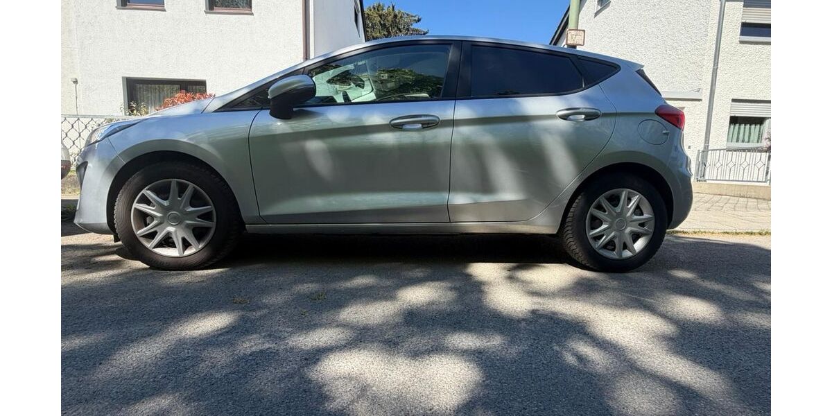 Ford Fiesta 95.000 km 7.900 &euro; München 80686