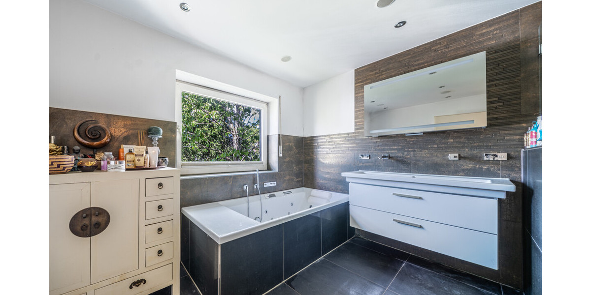 • OBERSENDLING • EINFAMILIENHAUS AUF CA. 606 M² GRUND • 7 ZIMMER • POOL-ROHBAU • - Einfamilienhaus München Thalkirchen-Obersendling-Forstenried-Fürstenried-Solln | Angebot:27729554