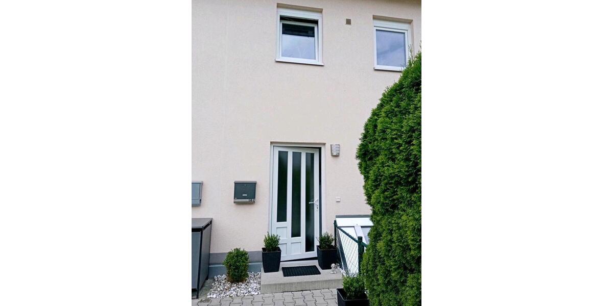 Reihenhaus Gilching - 4 Zimmer, 110 m&sup2;, 890.000&euro; | Angebot:26596524