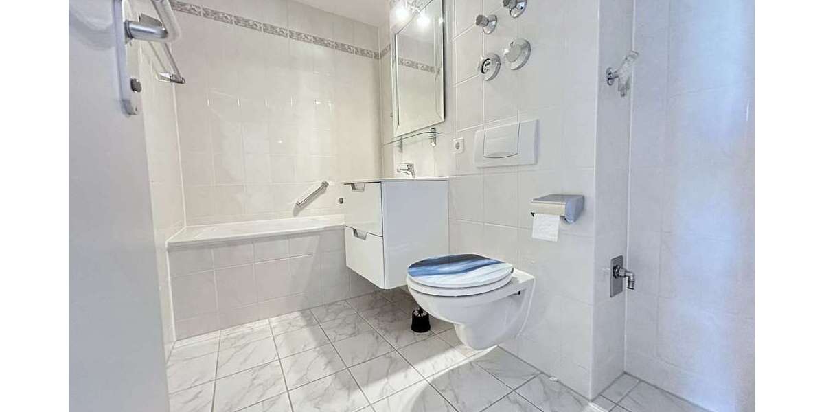 - Dachgeschoßwohnung München Bogenhausen | Angebot:26714706
