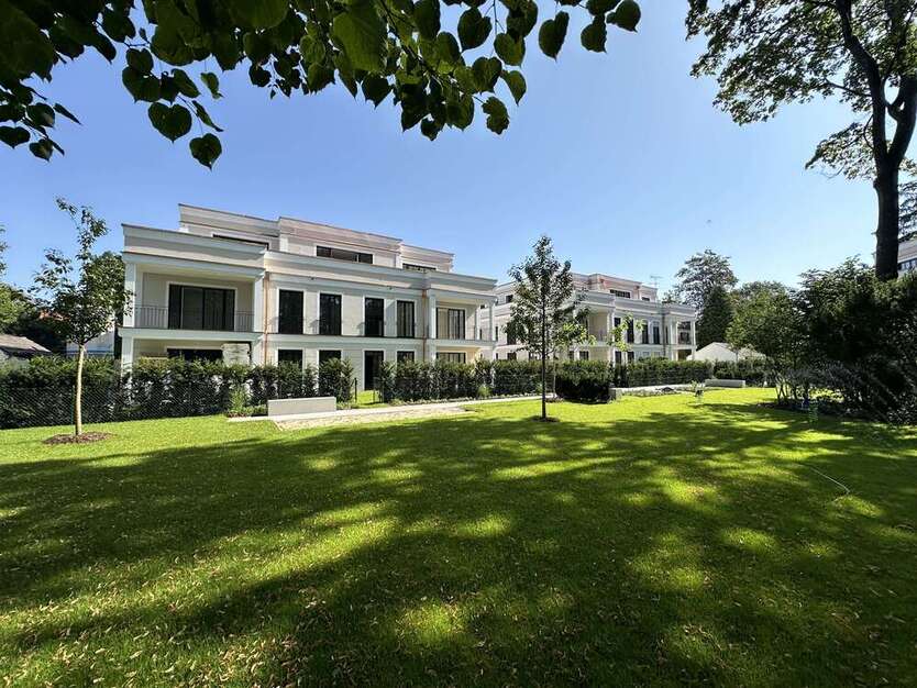 Wohnung zum Kaufen in München 2.220.000 € 121.82 m²