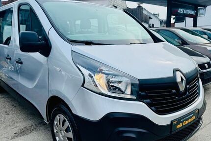 Renault Trafic 235.000 km 10.990 &euro; München 81825
