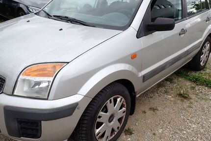 Ford Fusion 144.000 km 990 € Hohenbrunn bei München 85662