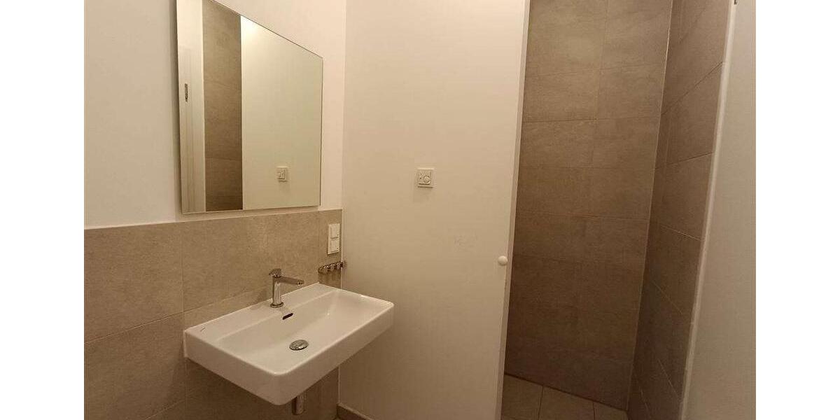 Erdgeschoßwohnung München Ludwigsvorstadt-Isarvorstadt - 3 Zimmer, 98 m&sup2;, 1.964&euro; | Angebot:25540021