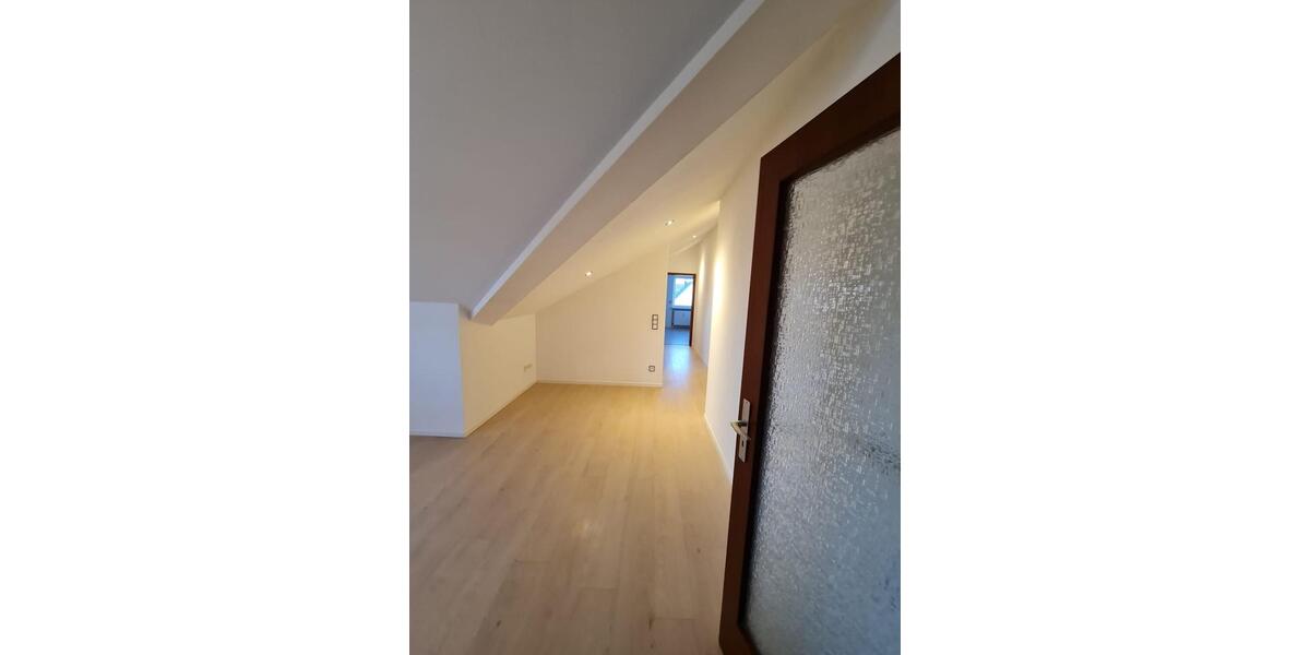 Dachgeschoßwohnung Olching - 2 Zimmer, 41 m&sup2;, 980&euro; | Angebot:26416390