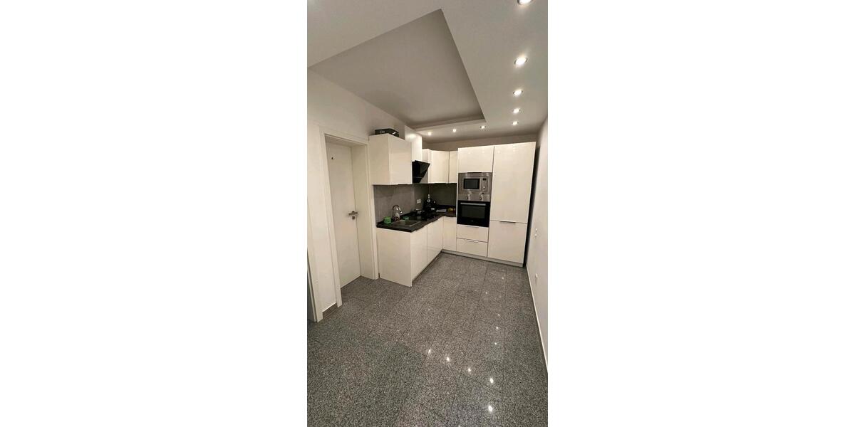 Modernes WG Zimmer Nöhe Olympiapark für junge Leute 4 zimmer