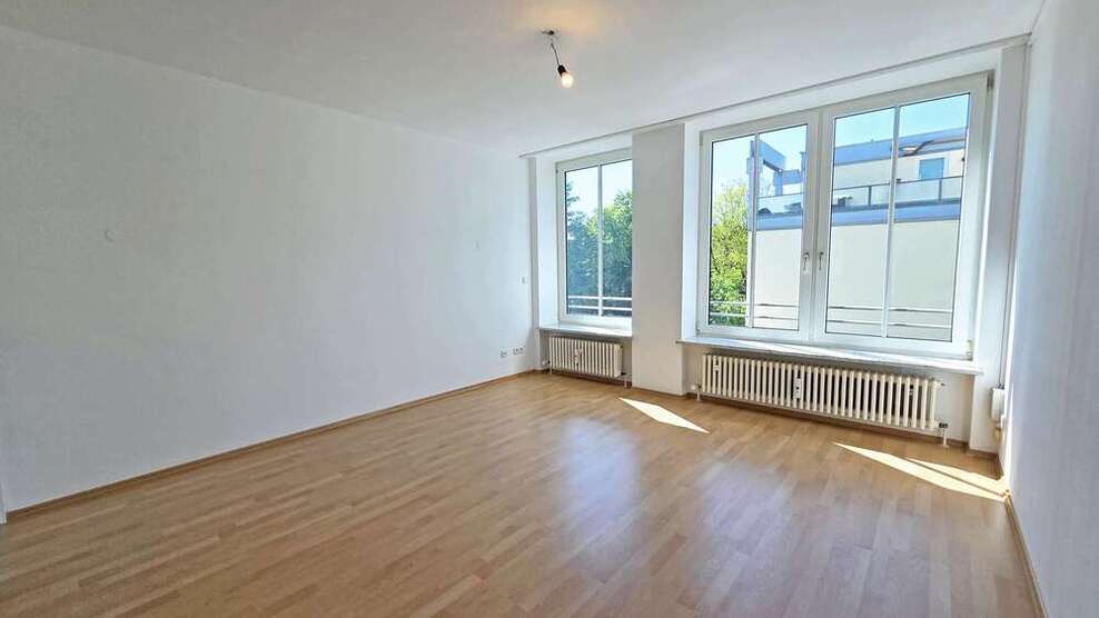 Wohnung zum Kaufen in Stockdorf 315.000 € 46.24 m²