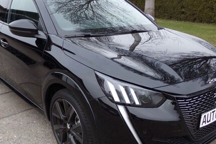 Peugeot 208 14.570 km 16.900 &euro; Hebertshausen bei Dachau 85241