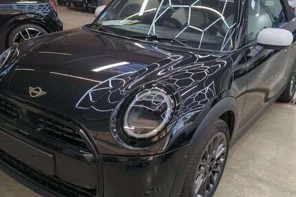 Mini Cooper C Cabrio 4.313 km 33.514 &euro; München 80788