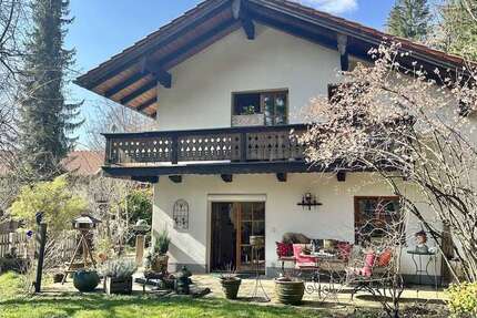Haus Holzkirchen - 6 Zimmer, 213 m&sup2;, 1.560.000&euro; | Angebot:26043023