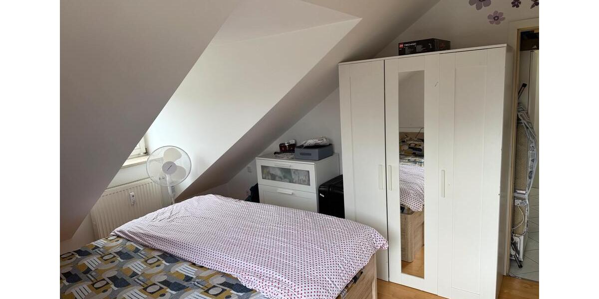 Dachgeschoßwohnung Gilching - 2 Zimmer, 50 m&sup2;, 1.350&euro; | Angebot:26604786