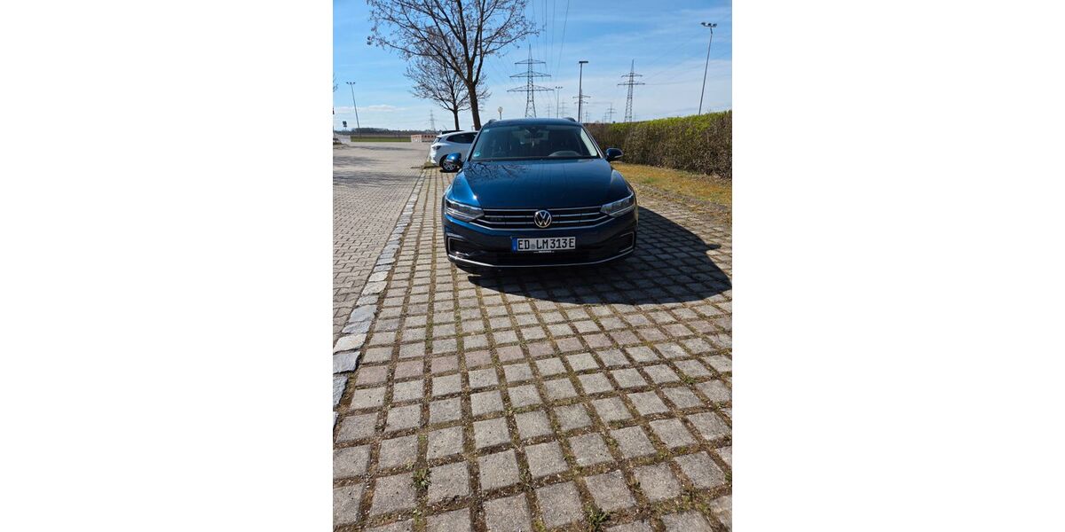 VW Passat Variant 86.000 km 20.200 &euro; Finsing 85464